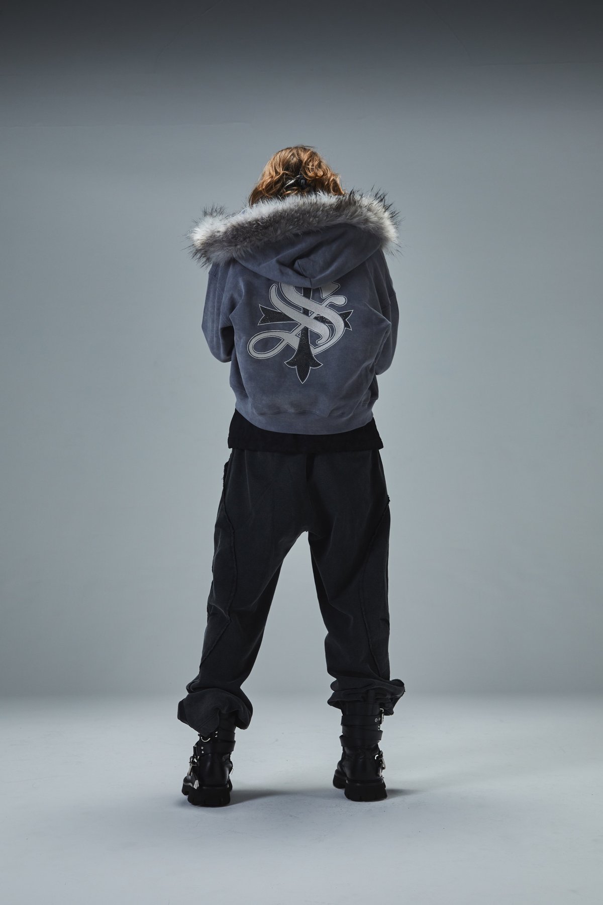 SUPPLIER Faux Fur Cross Zip Hoodie (Gray) | Att