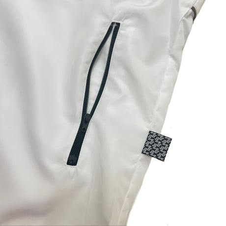 AFC △ One Point Embroidery Nylon Track Vest｜AFC △ ワンポイント エンブロイダリー ナイロン トラックベスト