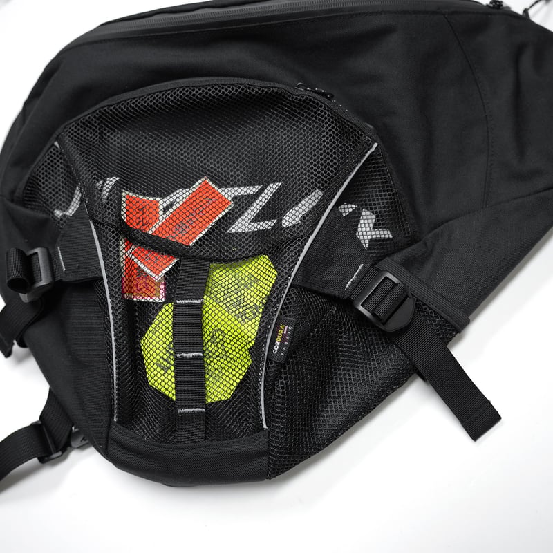 FLATLUX Days Sling Bag黒 メッシュポケット付き FLATLUX Days Sling Bag黒 メッシュポケット付き