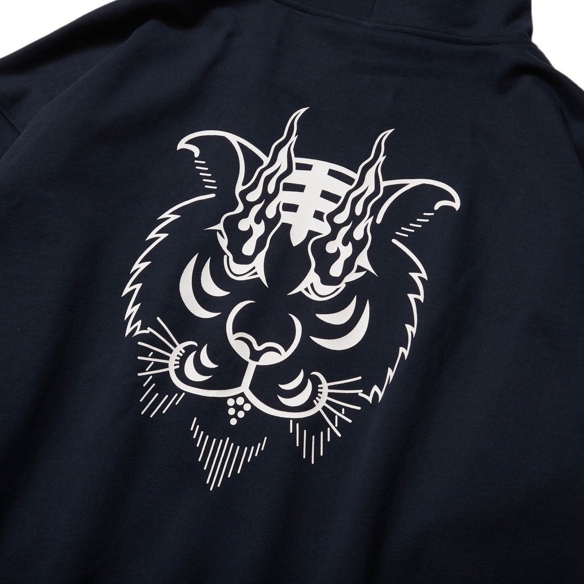 EVISEN TORA EVI LOGO HOODIE (Navy) | Attack Store