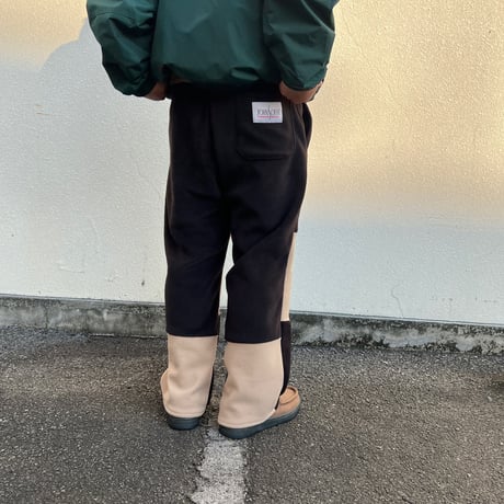 JOHN SOFIA After Zone Panels Fleece Trousers (Black/Beige)｜ジョンソフィア アフターゾーン パネルズ フリーストラウザーズ