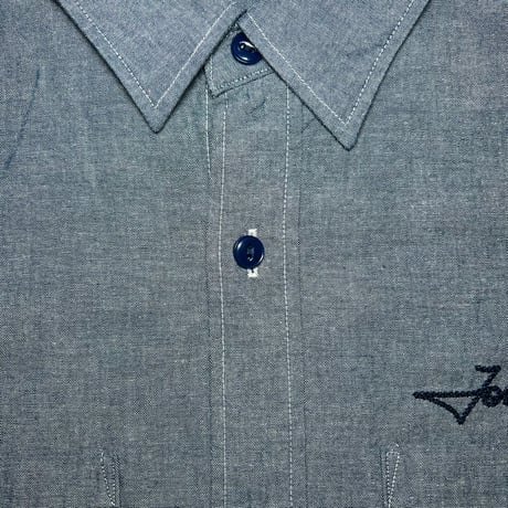 JOHN SOFIA “Staff Uniform” Chambray Shirt (NAVY)｜ジョンソフィア スタッフユニフォーム シャンブレー シャツ（ネイビー）