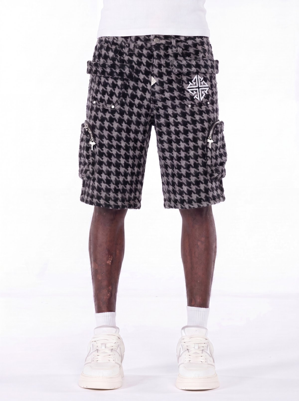 GUAPI 星柄刺繍 ブラックショートパンツ 28 GUAPI Black Houndstooth Furry Shorts (Black) |