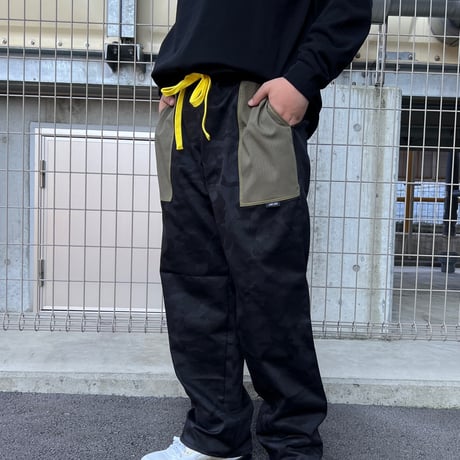 JOHN SOFIA Mixed by After Zone Trousers (Black Camo)｜ジョンソフィア ミックスド バイ アフターゾーン トラウザーズ（ブラックカモ）
