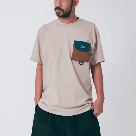 FLATLUX Aqua Pocket3 Tee (Sandstone)｜フラットラックス アクア ポケット3 ティーシャツ（サンドストーン）