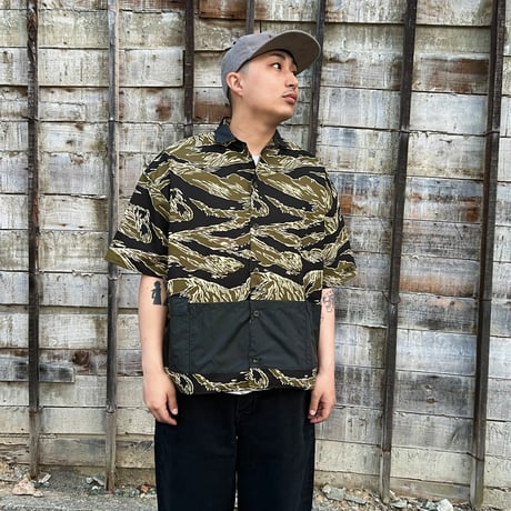 JOHN SOFIA RIPSTOP FIELD SHIRT (TIGER CAMO)｜ジョンソフィア リップストップ フィールドシャツ（タイガーカモ）