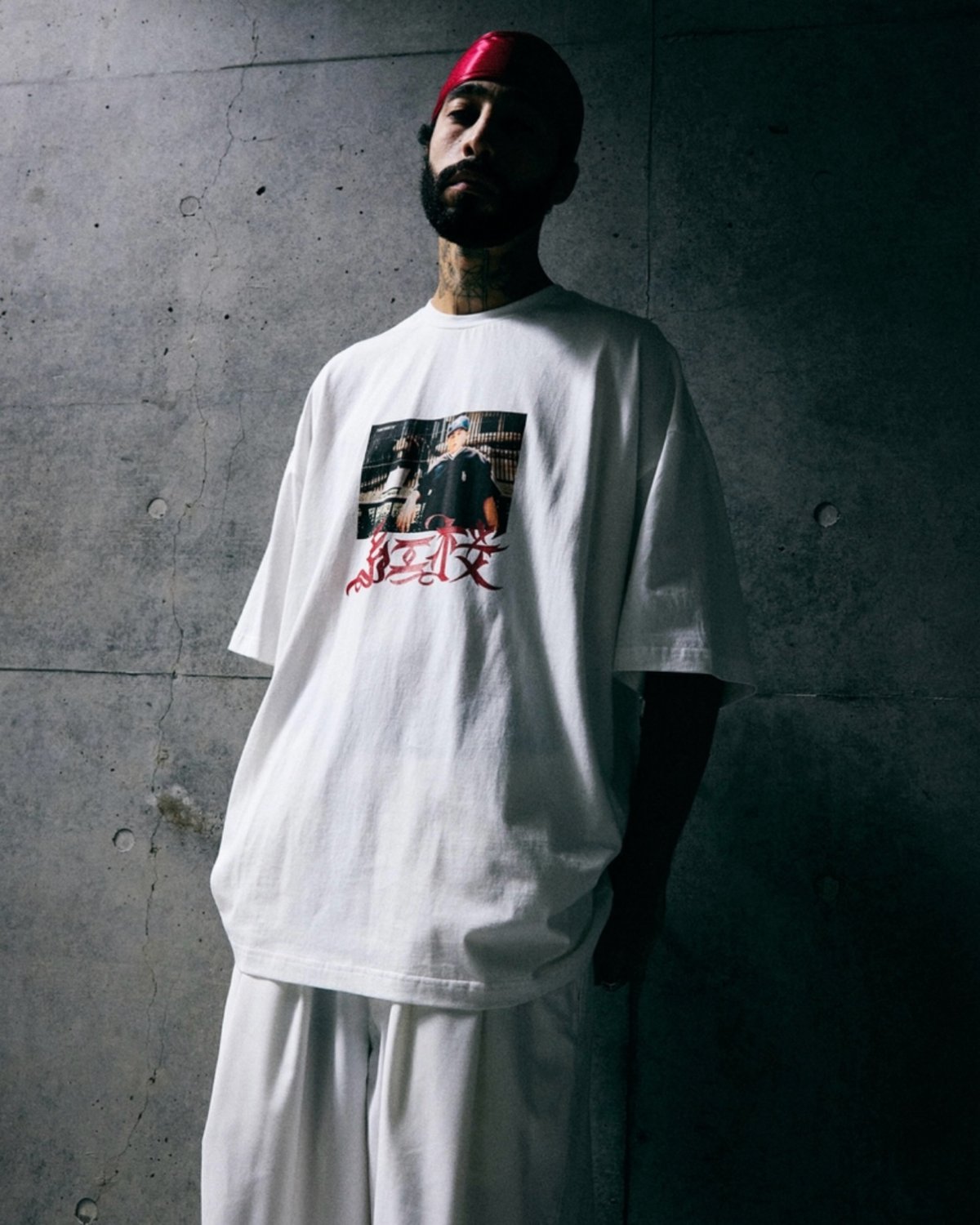 TIGHTBOOTH × 紅桜 紅桜 T-SHIRT (White)｜タイトブース × 紅桜