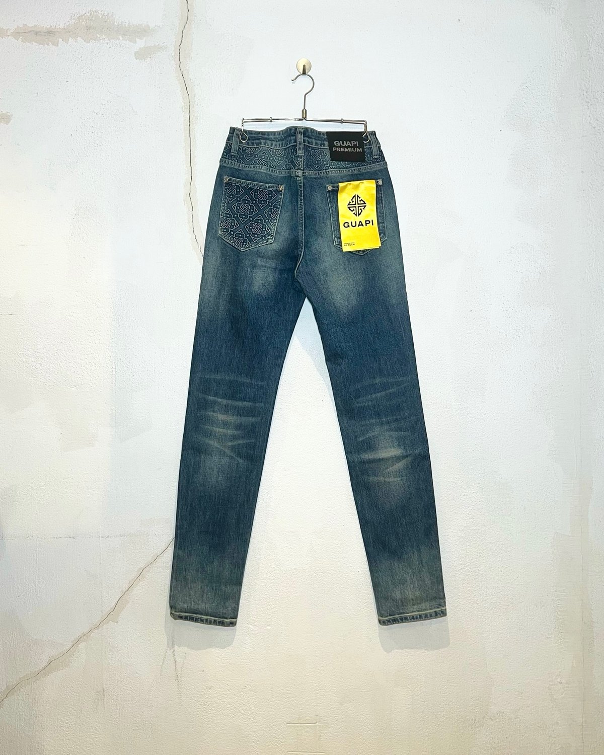 GUAPI Royal Blue Basics Regular Denim (Blue) |