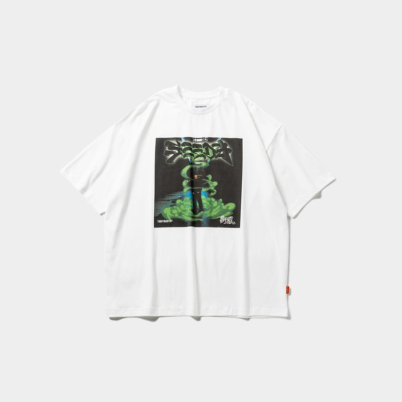 TIGHTBOOTH × SEEDA MACHIKAZE T-SHIRT (White)｜タイ