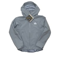 Attack Fishing Club “AS LOGO” GORE-TEX SHELL JACKET (CEMENT) | アタックフィッシングクラブ ゴアテックス シェルジャケット（セメント）