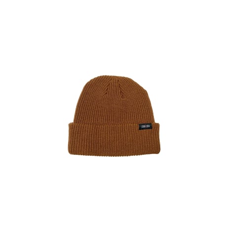 JOHN SOFIA Badge Logo Beanie (Caramel)｜ジョンソフィア バッジロゴ ビーニー（キャラメル）