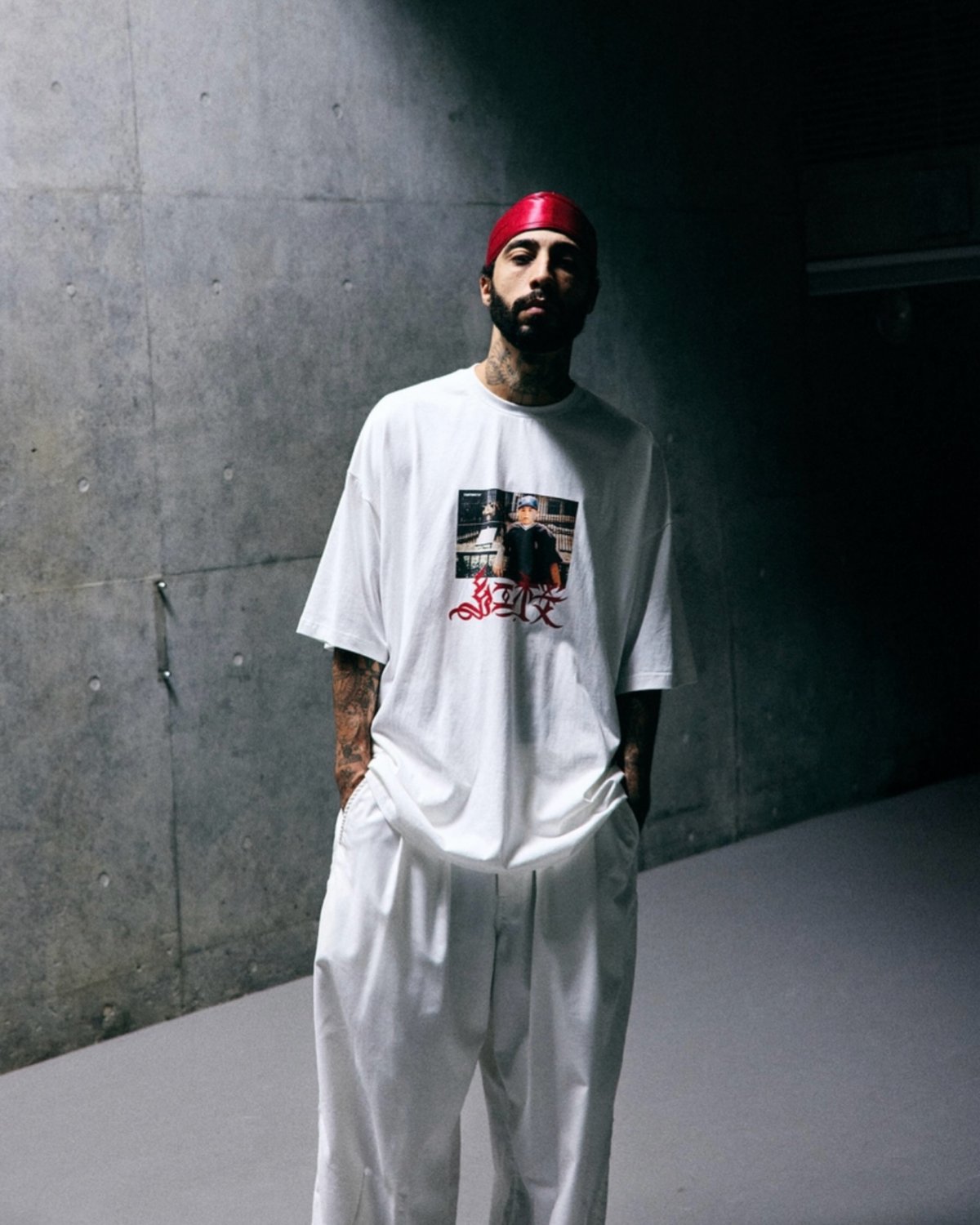 TIGHTBOOTH × 紅桜 紅桜 T-SHIRT (White)｜タイトブース × 紅桜