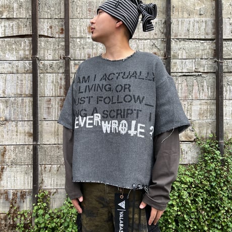 VALABASAS SCRIPTED LONGSLEEVE (GREY) | バラバサス スクリプティッド ロングスリーブ (グレー)