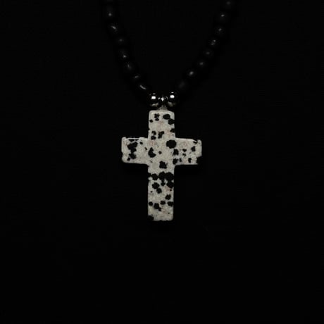 JOHN SOFIA Stone Cross Beads Necklace (White)｜ジョンソフィア ストーンクロスビーズネックレス（ホワイト）