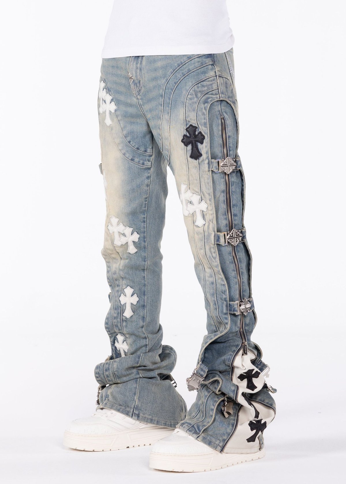 GUAPI デニムパンツ ライトブルー クロス刺繍 GUAPI Vintage Blue Cross Buckle Denim (Vintage