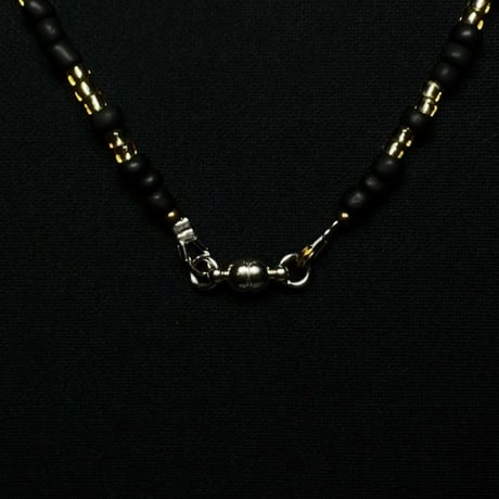 JOHN SOFIA Stone Cross Beads Necklace (White)｜ジョンソフィア ストーンクロスビーズネックレス（ホワイト）