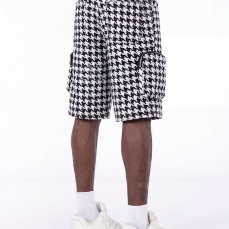 GUAPI White Houndstooth Furry Shorts (White) | グアピ ホワイト ハウンドトゥース ファーリー ショーツ（ホワイト）