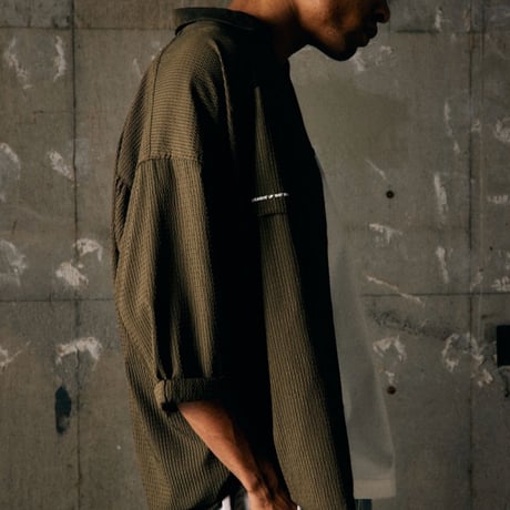 TIGHTBOOTH SEERSUCKER ROLL UP SHIRT (Olive)｜タイトブース シアサッカー ロールアップ シャツ（オリーブ）