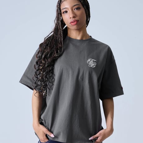 FUBU Curly Logo T-shirts (D.GRAY)｜フブ カーリーロゴ ティーシャツ（ダークグレー）