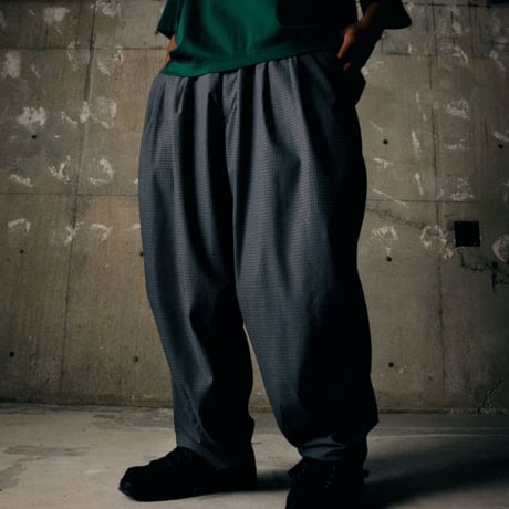TIGHTBOOTH SEERSUCKER BALLOON PANTS (Black)｜タイトブース シアサッカー バルーン パンツ（ブラック）