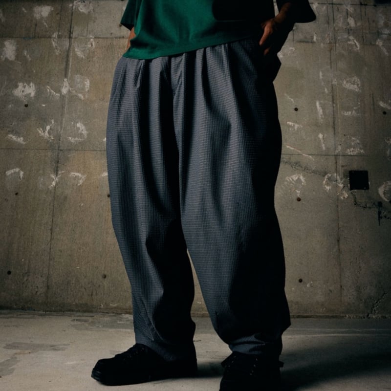 TIGHTBOOTH SEERSUCKER BALLOON PANTS (Black)｜タイト