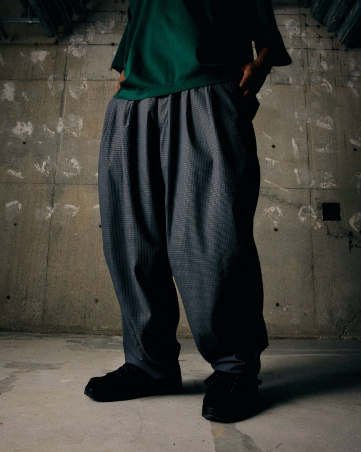 TIGHTBOOTH タイトブース シアサッカー バルーンパンツ TIGHTBOOTH SEERSUCKER BALLOON PANTS (Black)｜タイト