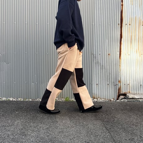 JOHN SOFIA After Zone Panels Fleece Trousers (Beige/Black)｜ジョンソフィア アフターゾーン パネルズ フリーストラウザーズ