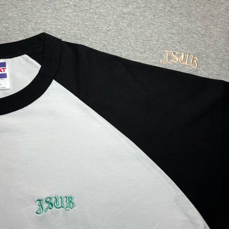 JOHN SOFIA Initial Baseball Tee (Blk/Wht, Blk/Gry)｜ジョンソフィア イニシャル ベースボールTシャツ（ブラック/ホワイト・ブラック/グレー）