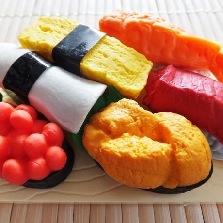 Walk, eat, and create food replicas in  Okachi-machi