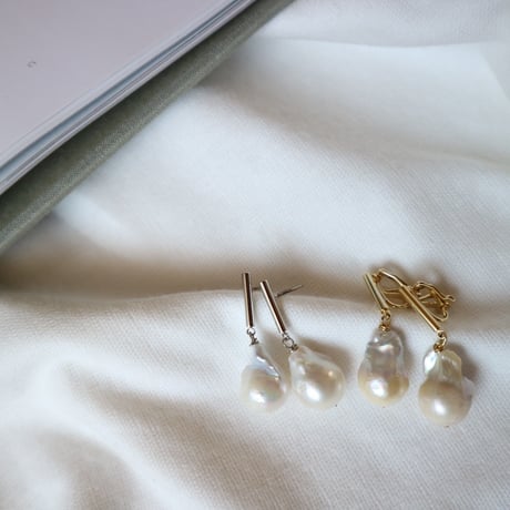 【nikori】　baroque pearl 　pierce