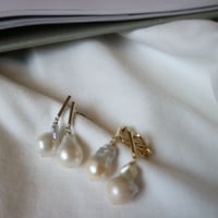 【nikori】　baroque pearl 　pierce