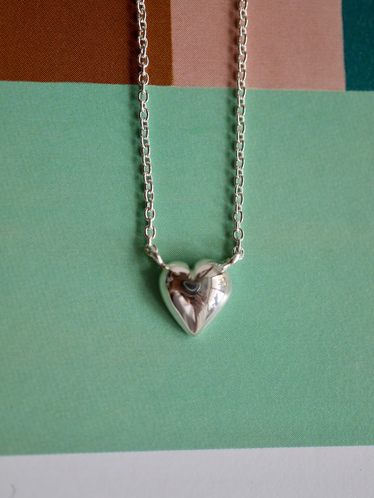 〜ニッキー様〜新作天然石　ボタニカル　ハート　レジンネックレス　【ふくろうさん】 ◇本店限定◇シャイニングハートネックレス｜天使の卵 輝く天使の羽