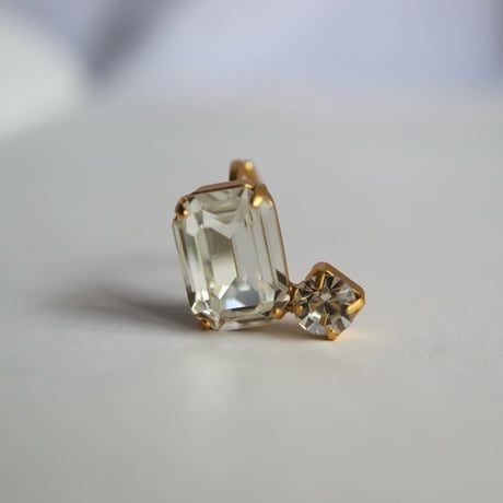 【nikori】mini cubic ear caff