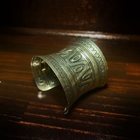 金属製ブレスレット