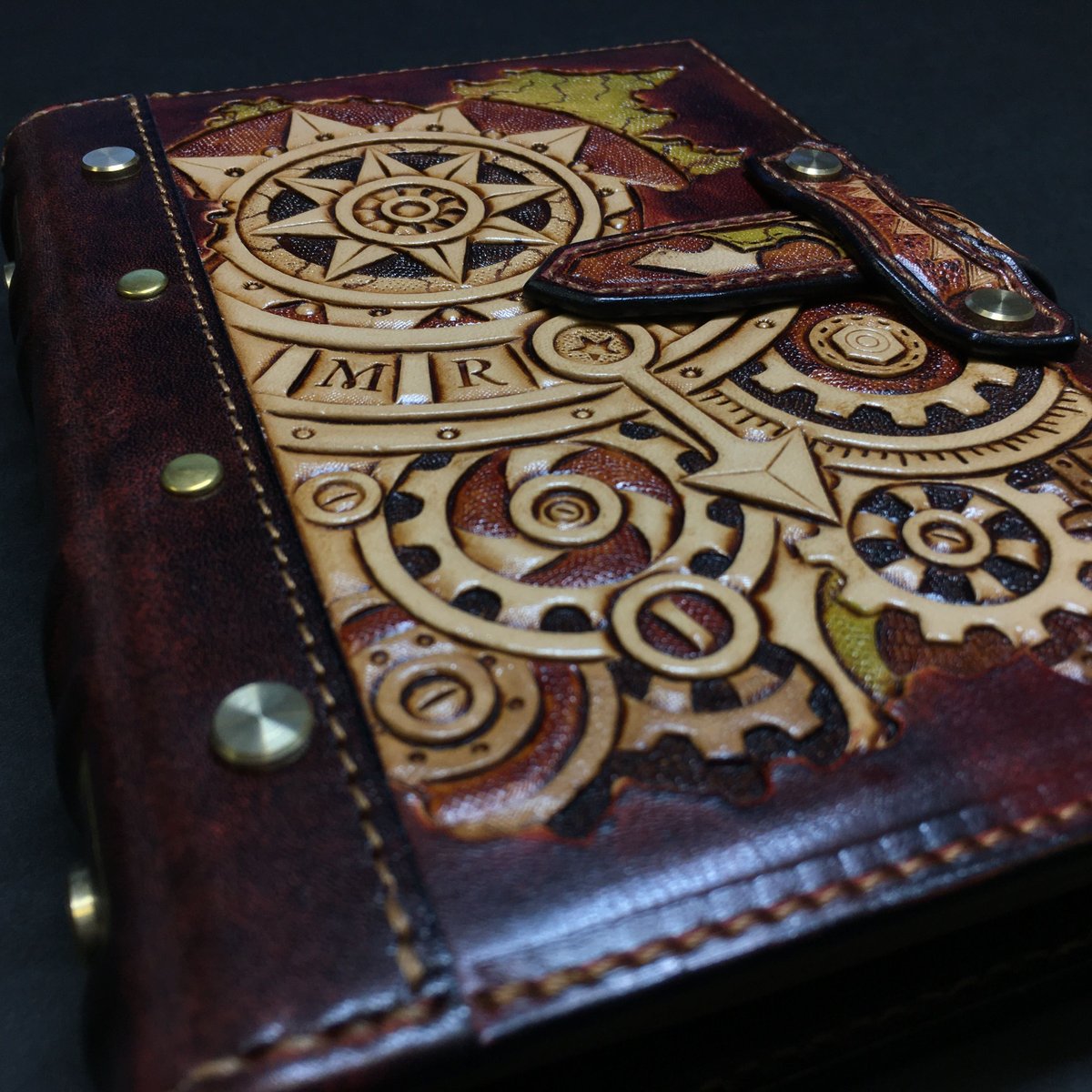 歯車の書』錬金術魔導書風手帳 革製表紙 収納ポーチ付き スチーム