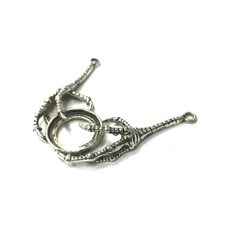 【鴉の宝物】アクセサリー素材　シルバーカラー