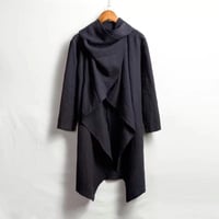 【ブラック】冒険者の古びたポンチョ（袖付き）