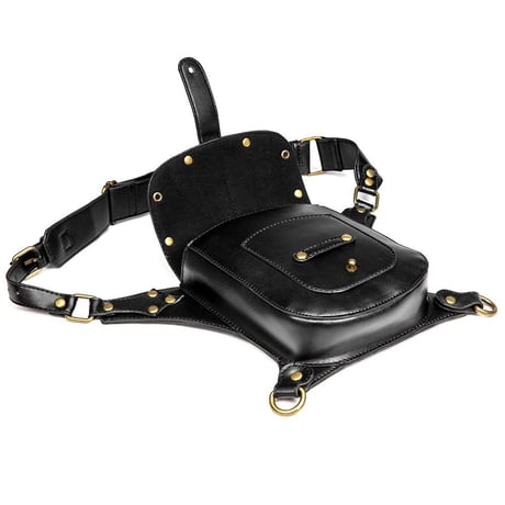 黒革のレッグバッグ