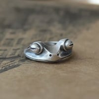 『カエルの指輪』フリーサイズ