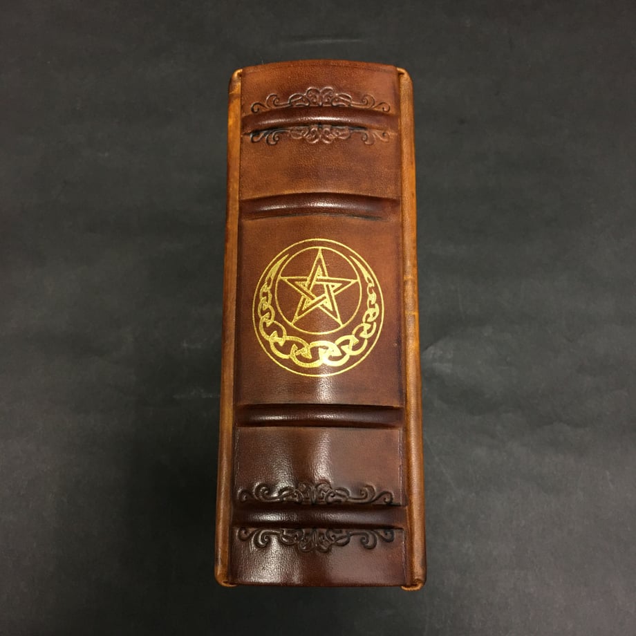 5e8964cb9df163257dfe081c