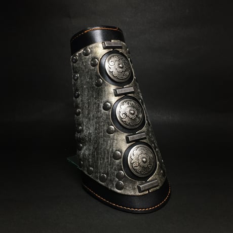 『少し高級感のある篭手』ペアセット