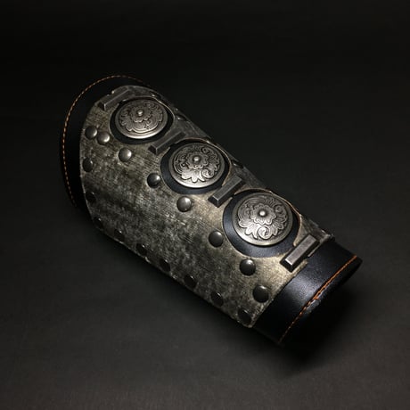 『少し高級感のある篭手』ペアセット