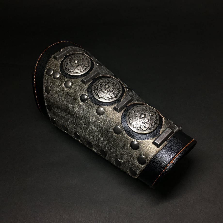 5f697eab3ae0f44c3869aabb