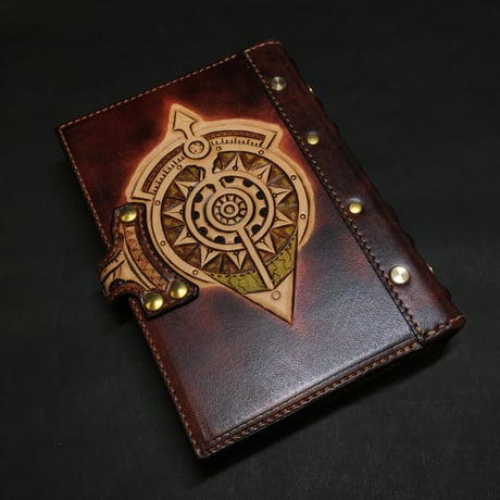 『歯車の書』錬金術魔導書風手帳　革製表紙　収納ポーチ付き　スチームパンク