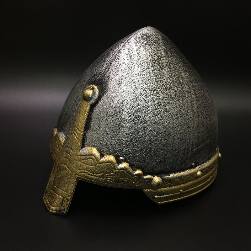 皇軍　兜と軍服　玩具？　鋳物製　破損品 用途不明 皇軍 兜と軍服 玩具？ 鋳物製 破損品 用途不明 皇軍 兜と軍服 玩具