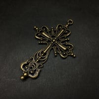 『銅色の十字架』金属素材　63mm