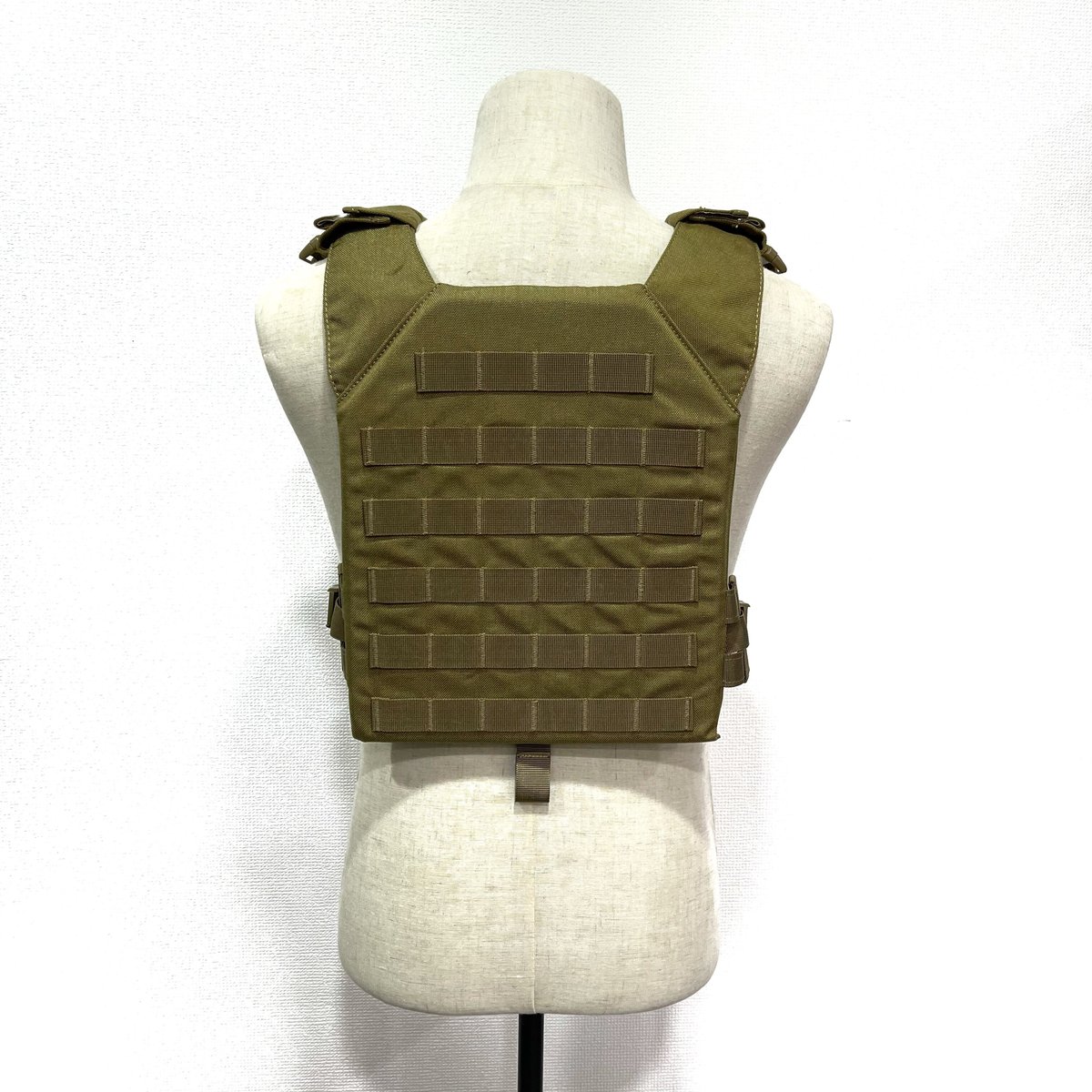 MOLLEシステムグローインプロテクターアーマーベスト　カーキ MOLLEシステムグローインプロテクターアーマーベスト カーキ