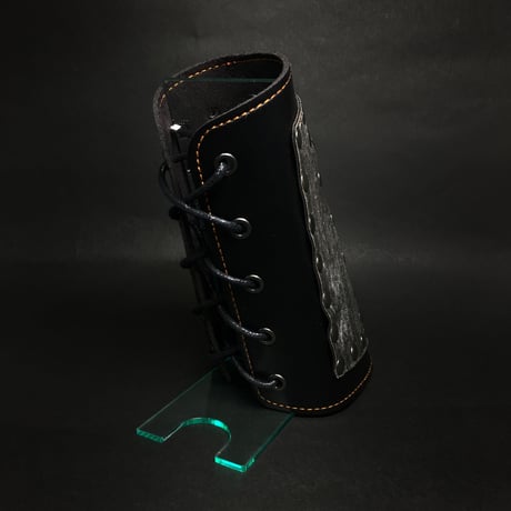 『少し高級感のある篭手』ペアセット