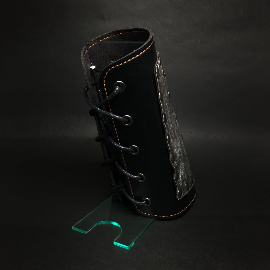 5f697eab3ae0f44c3869aabb