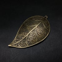 『大きな葉』金属素材